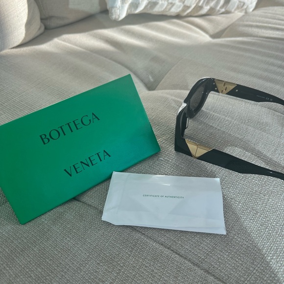 Bottega Veneta Angle Hexagonal Sunglasses - Picture 8 of 14